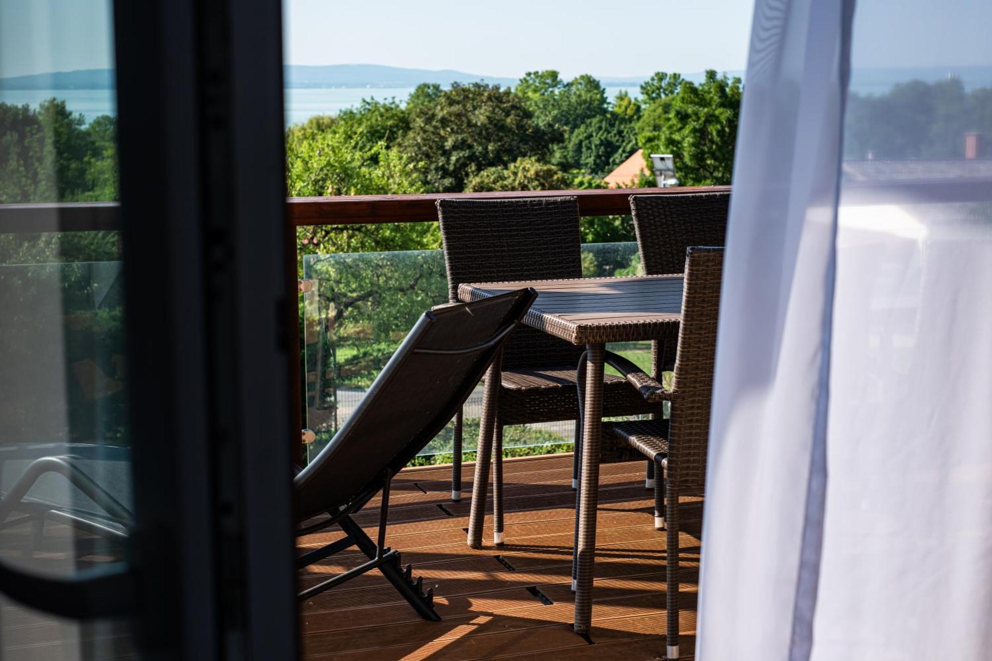 Aranymandula apartmanok Balatonakali Bagian luar foto